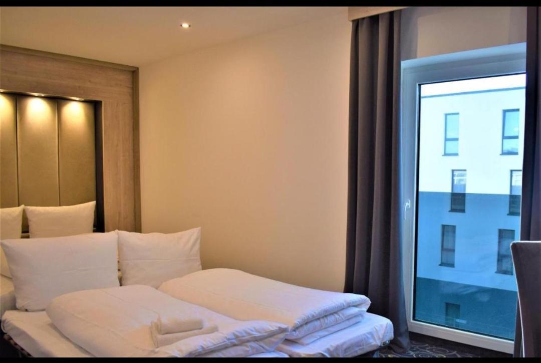 סינדלפינגן Hotel Business Bay Das Ehemalige Staycation Hotel מראה חיצוני תמונה