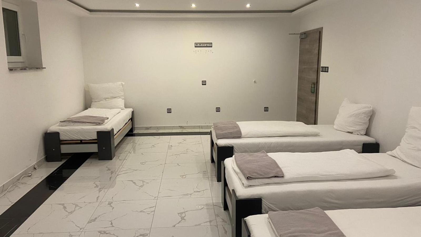 סינדלפינגן Hotel Business Bay Das Ehemalige Staycation Hotel מראה חיצוני תמונה