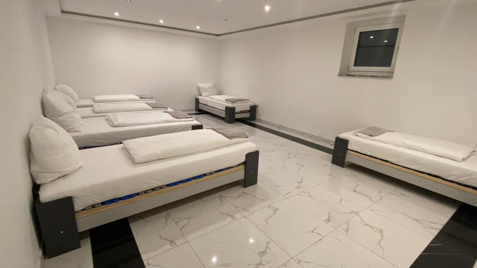 סינדלפינגן Hotel Business Bay Das Ehemalige Staycation Hotel מראה חיצוני תמונה