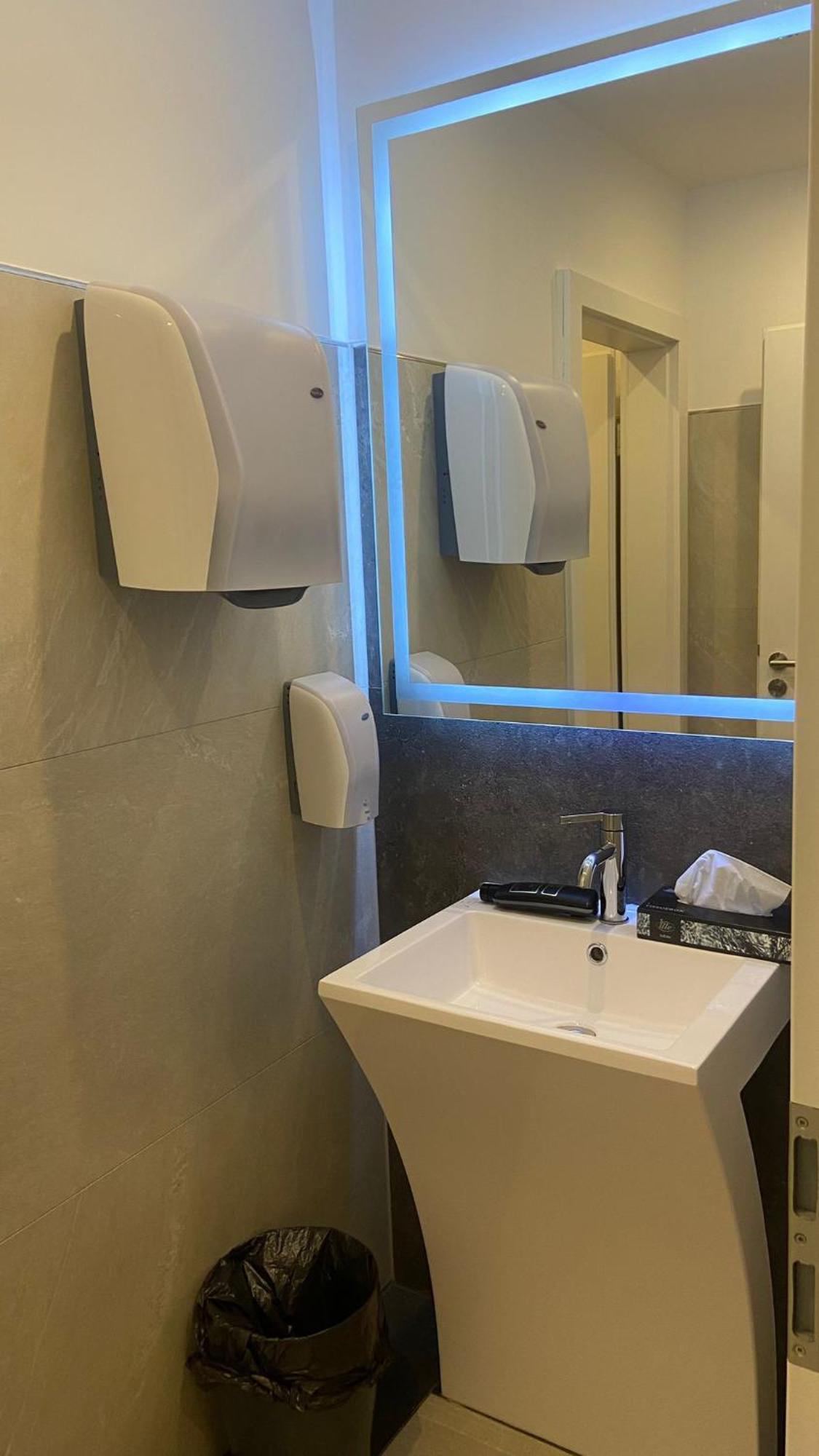 סינדלפינגן Hotel Business Bay Das Ehemalige Staycation Hotel מראה חיצוני תמונה