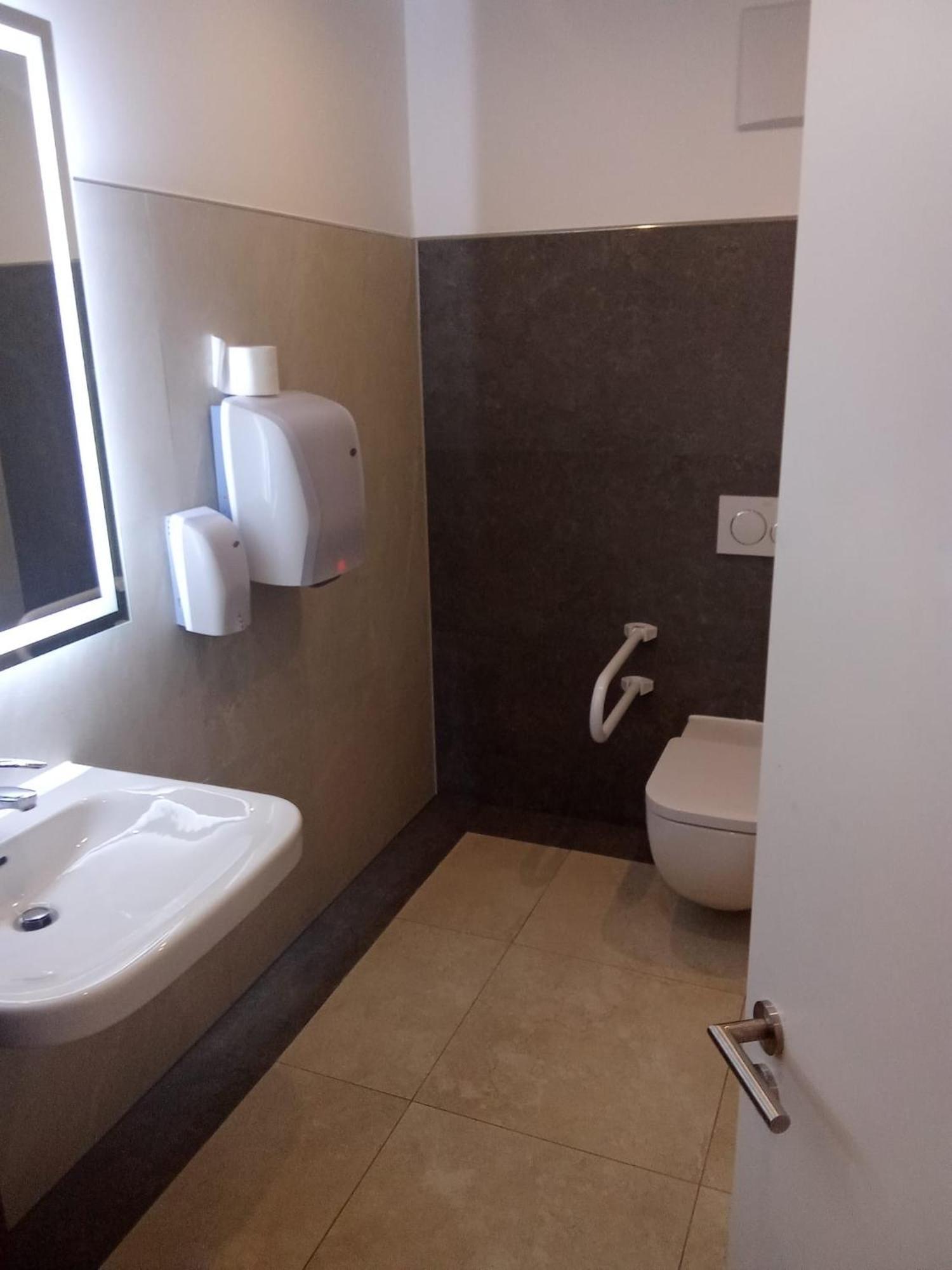סינדלפינגן Hotel Business Bay Das Ehemalige Staycation Hotel מראה חיצוני תמונה